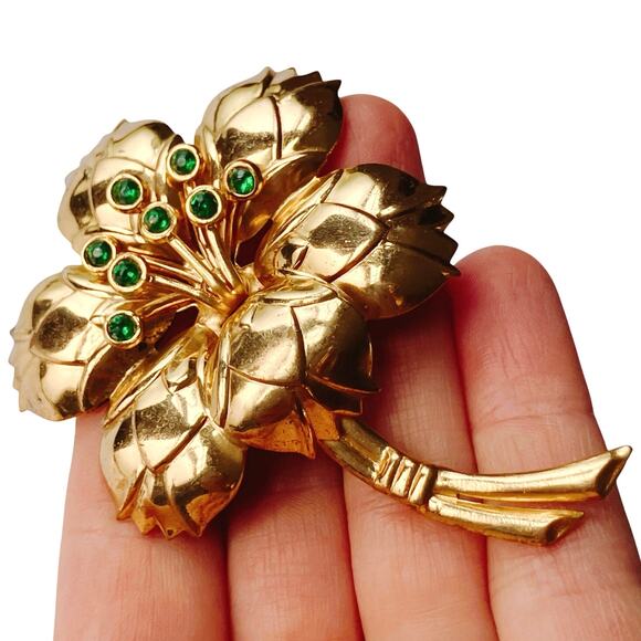 VTG Mid Century Large Brooch Green Rhinestone Floral 1940s 50s Gold Tone Pin - Picture 2 of 9